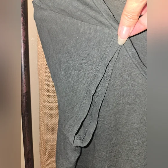 LOFT Vintage Soft Women's Green Top With Pocket Size Large - Picture 5 of 10